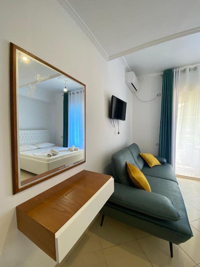 Hotel Kristal Borsh Buitenkant foto